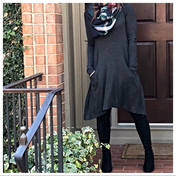 ✨LAST ONE✨BLACK side pocket dress - Picture 4 of 8